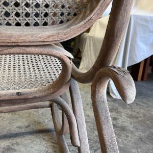 Photo of Oscar's Furniture Refinishing