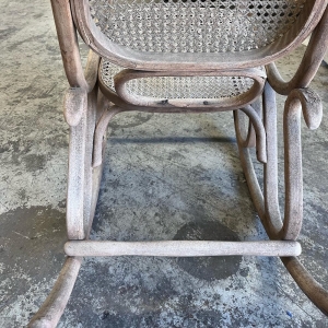 Photo of Oscar's Furniture Refinishing