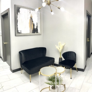 Photo of Noir Salon Suites