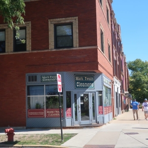 Chicago Mark Twain Cleaners