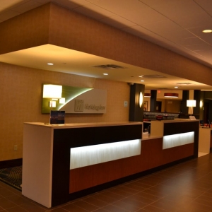 Photo of Holiday Inn & Suites Charleston West