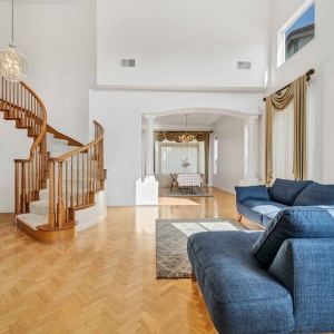 Photo of Leo Poon Realty
