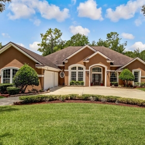 Photo of Katherine Etheridge - Watson Realty