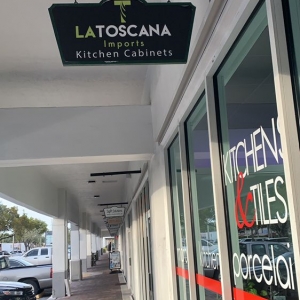 Photo of Black by La Toscana