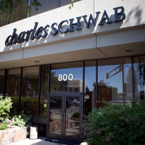 Photo of Charles Schwab