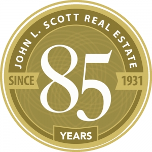 Photo of Amanda Schueler - John L. Scott Real Estate