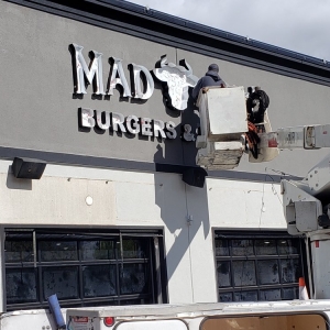 Photo of Commercial Sign and Lighting