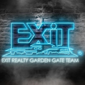 White House Rebecca Richards - EXIT Realty Garden Gate Team
