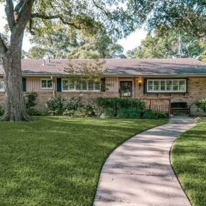 Photo of Robbins Real Estate Group