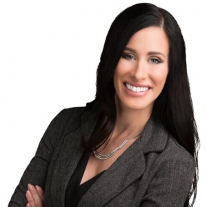 Photo of Valerie Hoffman- 10X Agent Real Estate Team