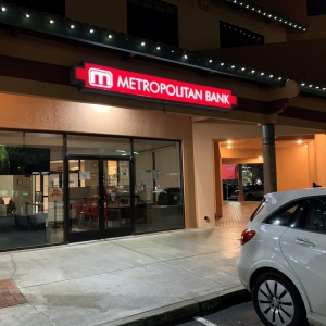 Photo of Metropolitan Bank