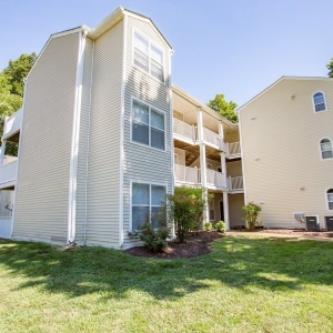 Photo of Luna Pointe Apartments
