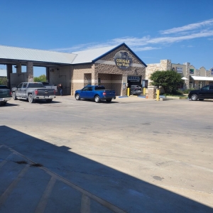 Photo of Cougar Lube and Wash of Jarrell