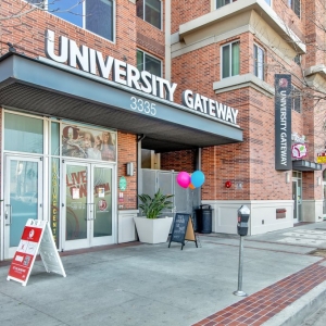 Los Angeles University Gateway