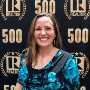 Photo of Amie Larsen - Deluxe Utah Real Estate