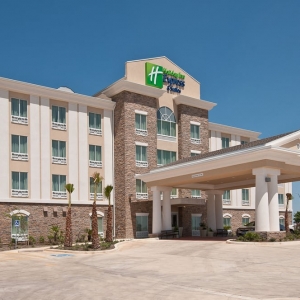 Pearsall Holiday Inn Express & Suites Pearsall