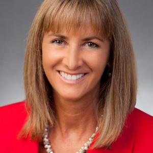 Photo of Regina Acosta Tobin - Metro Village Realty