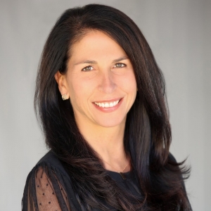Photo of Lisa Hassel - Coldwell Banker Realty