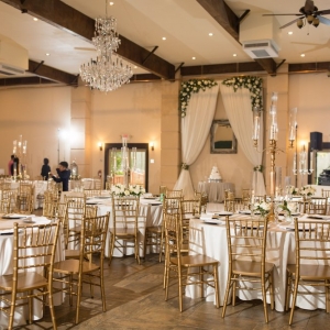 Photo of Tuscan Courtyard
