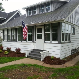 Photo of Laurel Buys Houses