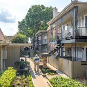 Photo of La Primavera Apts