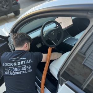 Photo of Rock & Detail Mobile Car Detailing