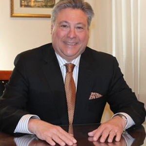 Lansdowne Larry Pitt & Associates