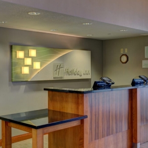 Photo of Holiday Inn & Suites Milwaukee Airport