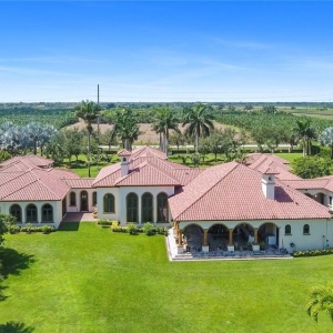 Photo of Laura Graves Real Estate