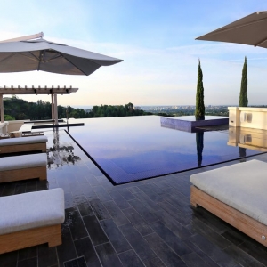 Photo of LuxeH2O Luxury Pool Builders
