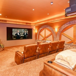 Photo of Linda Gedney - Compass Real Estate