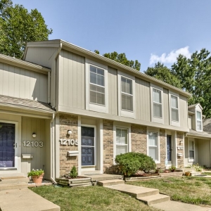 Photo of Janet Fournier - RE/MAX State Line