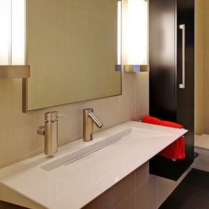 Photo of Rapid Shower & Mirror