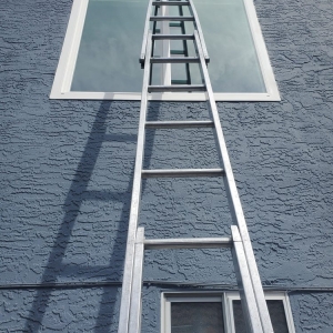 Photo of Pane-Less Window Washing