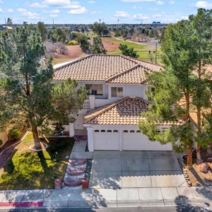 Photo of Lornabeth Joco - Realty One Group