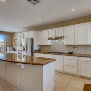 Photo of Lornabeth Joco - Realty One Group