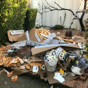 Hayward Reynaldo's Hauling