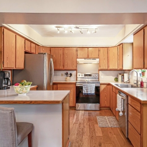 Photo of Brittany Matthews - Ideal Planet PDX -Think Real Estate