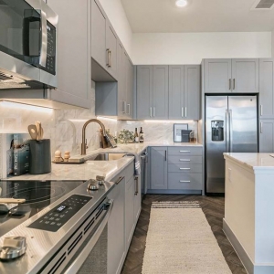 Dallas Modera Katy Trail