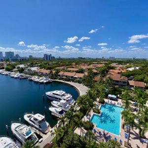 Photo of Veronica Miranda Real Estate