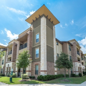 Carrollton Residences at the Collection