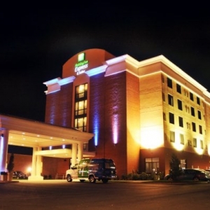 Photo of Holiday Inn Express & Suites Norfolk Airport