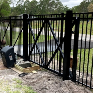 Photo of Straight Line Fence & Gate