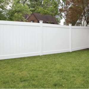 Photo of Straight Line Fence & Gate