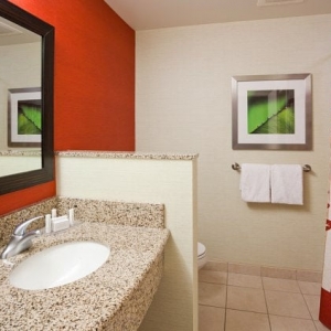 Photo of Courtyard Minneapolis Maple Grove/Arbor Lakes