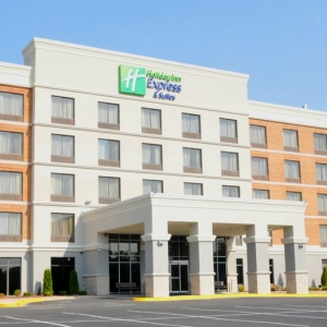 Photo of Holiday Inn Express & Suites Laurel