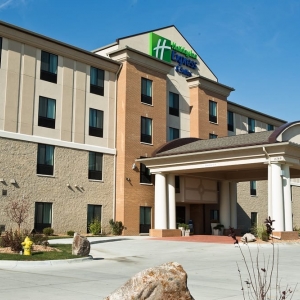Photo of Holiday Inn Express & Suites Urbandale Des Moines