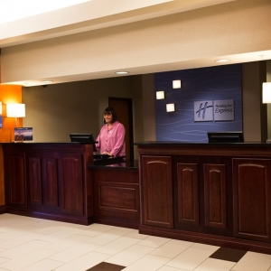 Photo of Holiday Inn Express & Suites Urbandale Des Moines