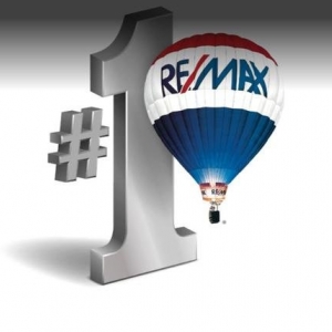 Photo of Jean Henning-RE/MAX Realty 100