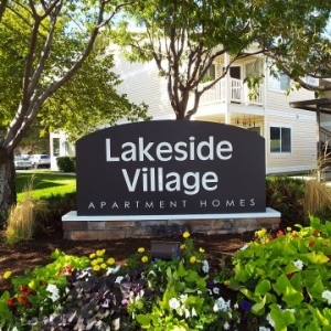 Photo of Lakeside Village Apartments